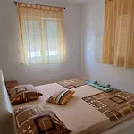 Apartamento With Parking Space Okrug Gornji, Ciovo - 16676