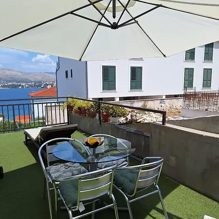 Apartamento With Parking Space Okrug Gornji, Ciovo - 16676 *